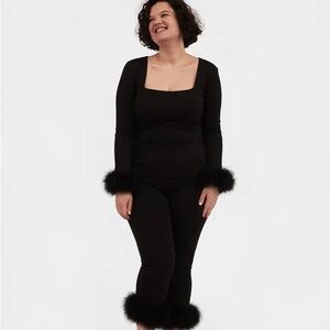 Sleeper Elegant Black Set with Fur Trim